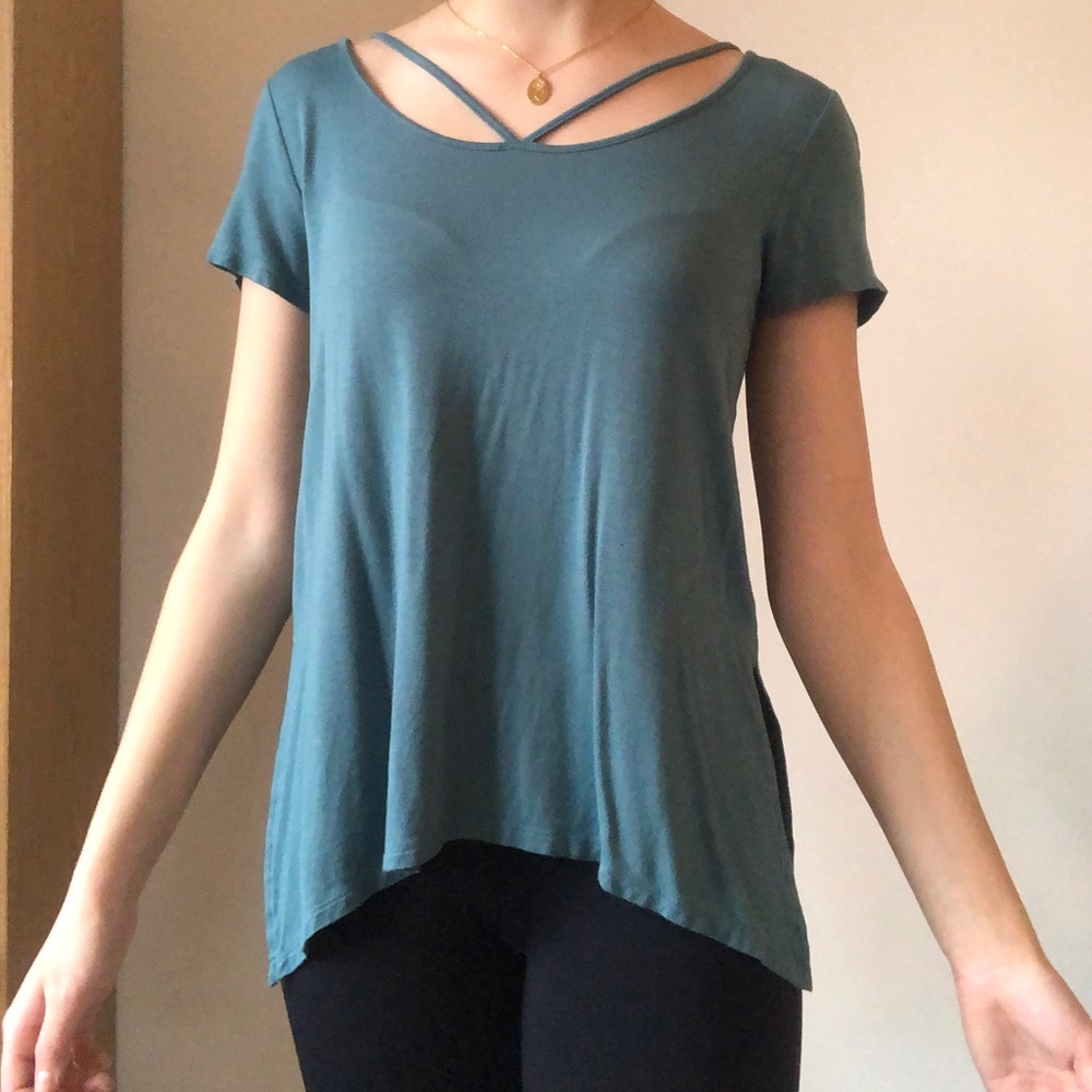 Woman’s Mossimo tee